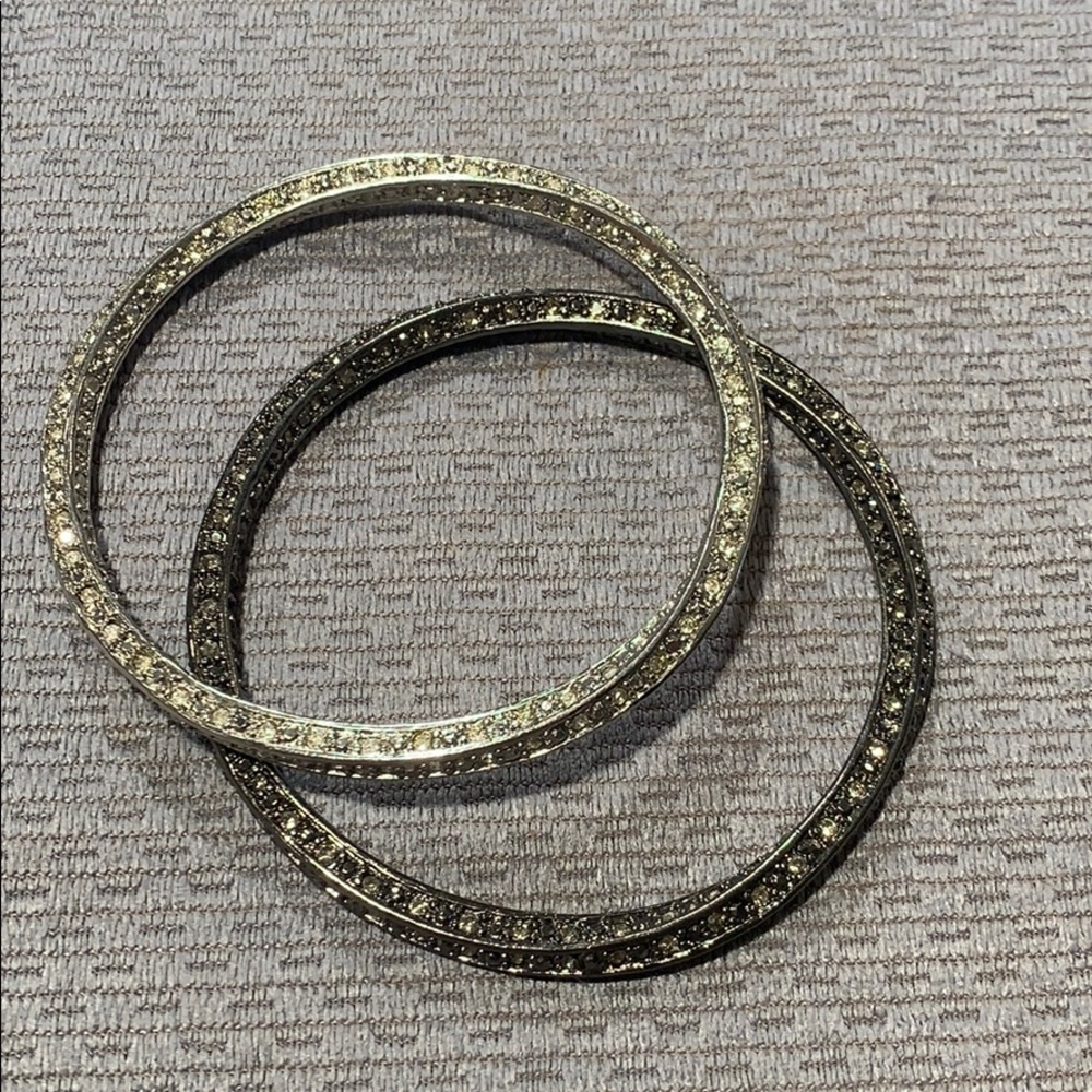 2 bangle bracelets - Picture 2 of 2